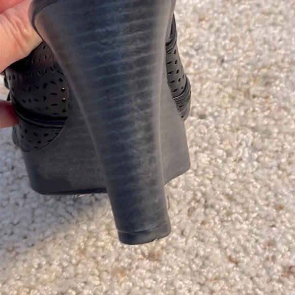 Apt.9 Miranda Black Open Toe Wedge Pumps - HOLD - Picture 7 of 12